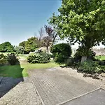 3 Bed In Richmond Oc-90578