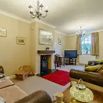 3 Bed In Richmond Oc-90578 *