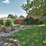 3 Bed In Richmond Oc-90578
