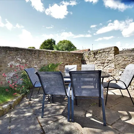3 Bed In Richmond 90578 كاتريك بريدج