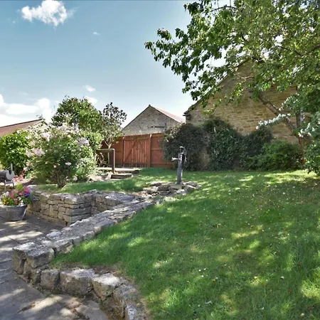 3 Bed In Richmond Oc-90578